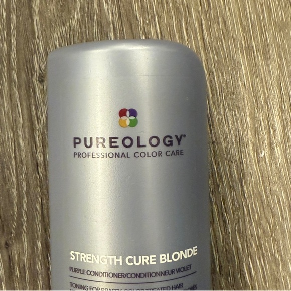 Pureology Strength Cure Blonde Purple Shampoo - Picture 4 of 4